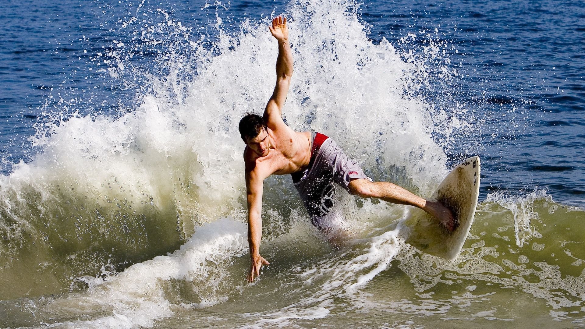 世界冰球:加拿大队霸气夺冠,霸主地位不可撼动!,冰球世锦赛加拿大