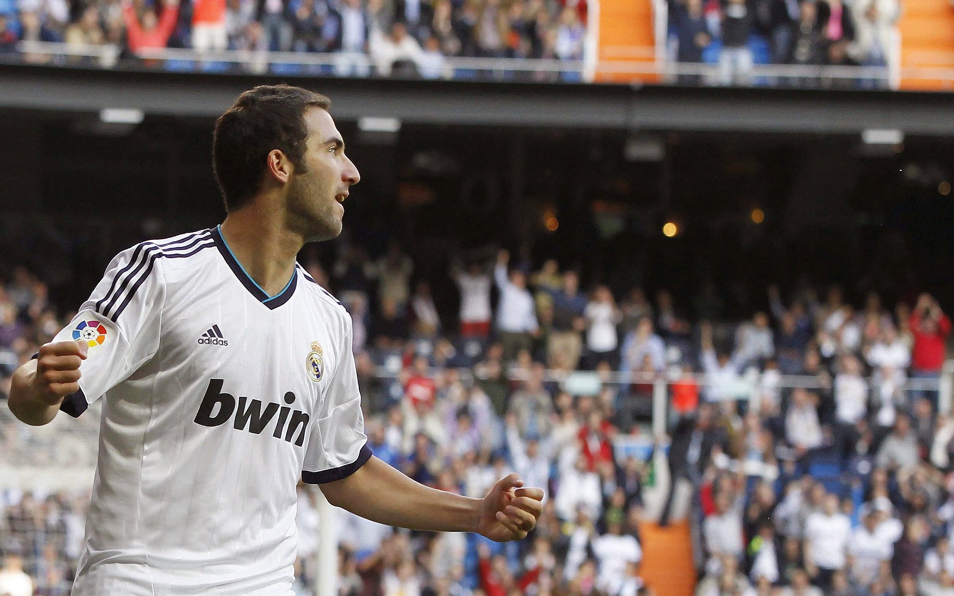 快船队目标巩固前三,持续追赶联盟领头羊,快船全队